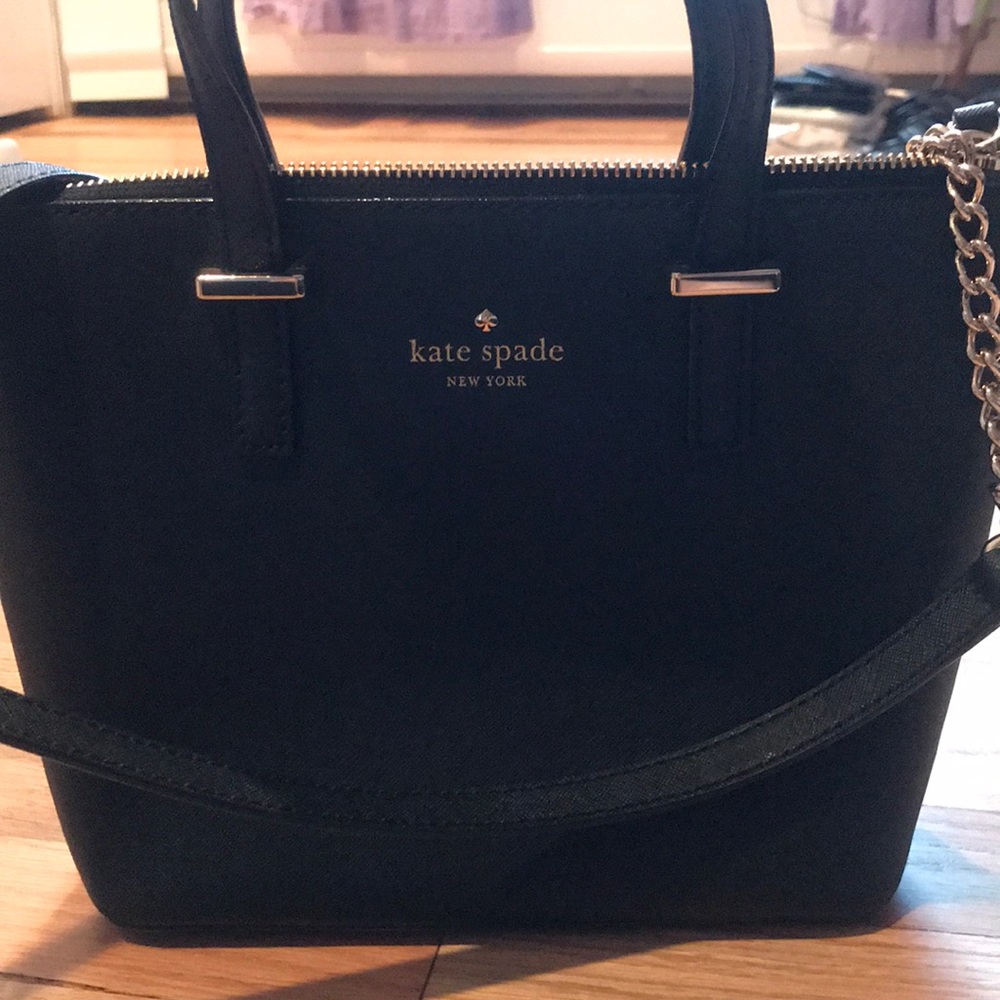 JUST LIKE NEW Kate Spade Black Leather Crossbody